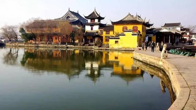 芭比的大学之旅